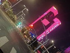 -砂之船奥莱(南京江宁店)