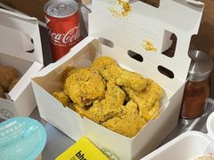 -BHC炸鸡(明洞总店)