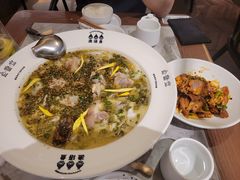 -渔语鱼新川菜Bistro(万象天地店)
