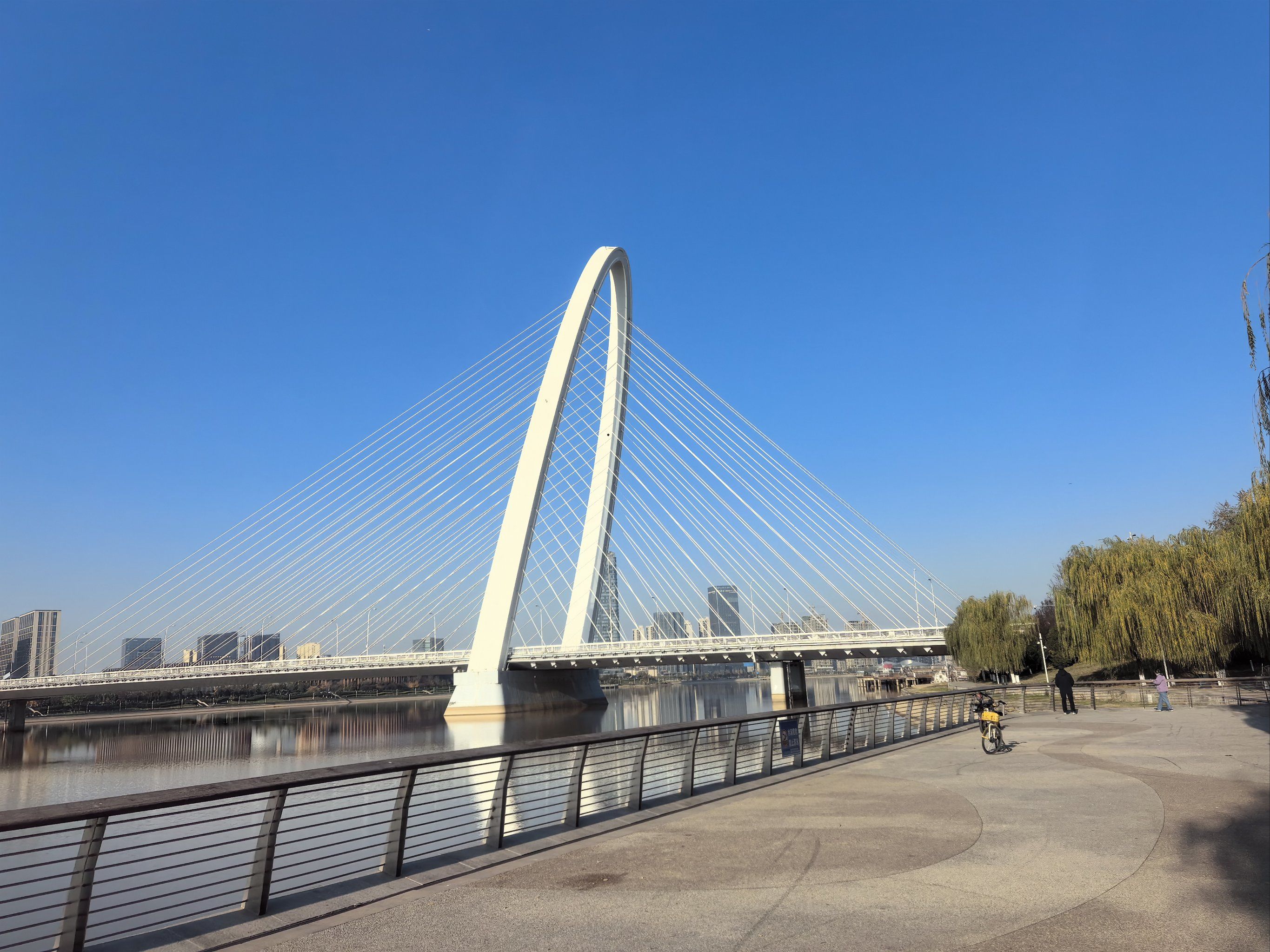 周末休闲好去处浐灞河沿岸