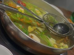 高钙牛骨原汤锅底-乡土黄·鲜牛肉火锅·小龙虾(兴业街店)