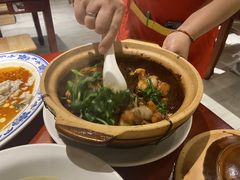 砂锅生啫走地鸡-银珠渔港·海鲜砂锅粥