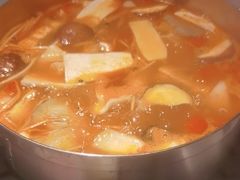 -尚尚仙·酸汤猪手·猪肚鸡火锅(华联万柳购物中心店)