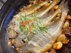 八分钟砂锅焗黄鱼-有喜胶东小馆(太申祥和店)