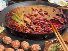 -黄潇洒老火锅(九眼桥宏济巷店)