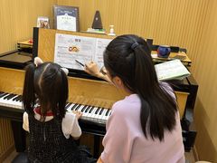 -柏斯音乐艺术中心·钢琴·吉他(世纪金源店)