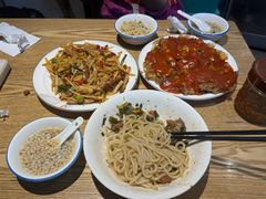 -牛八宝桂林米粉(八里庄店)