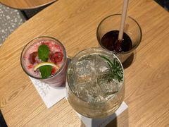 -星巴克臻选(上海合生汇1F店)