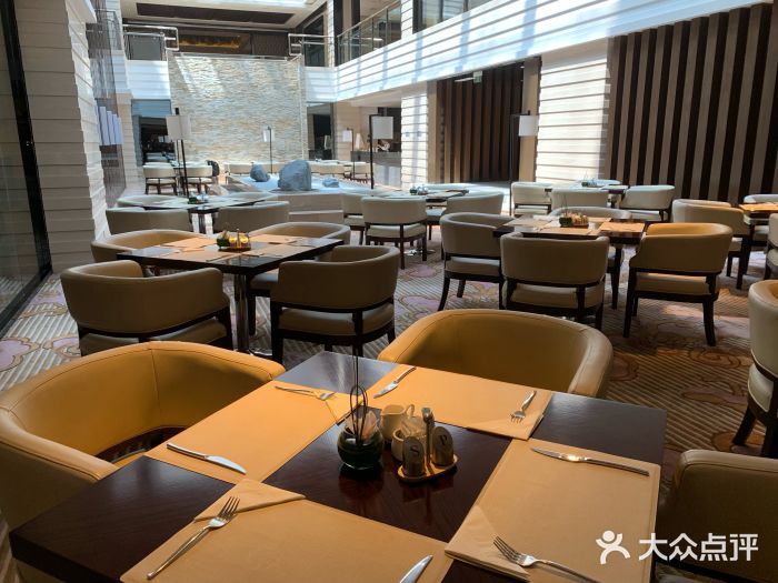 中航泊悦酒店·云庭咖啡厅(虹桥机场T2店)大堂图片