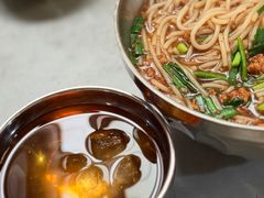 -正宗杨记普洱酸醋米线(总店)