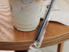 厚乳拿铁-瑞幸咖啡(SM广场店)