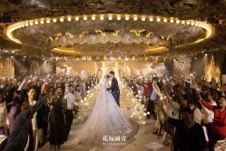 点击看大图 -花嫁丽舍婚礼殿堂(世博江景店)