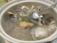 -榕树下海鲜馆(坪山路店)