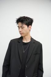 -一家只做男发烫染的店