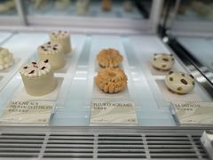 -潮一不贰·法式甜品·生日蛋糕·西式简餐(外滩店)