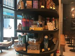 零售区-星巴克臻选(惠州华贸天地1楼店)