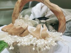 -红鼎豆捞·非遗鲍皇汤火锅(宝丰路店)