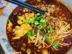 -丁丁猫重庆小面(徐州路店)