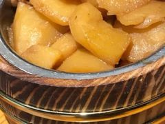 -苹果树下艺术餐厅(宋庄店)