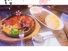 -玛格萝妮比萨屋(四平店)