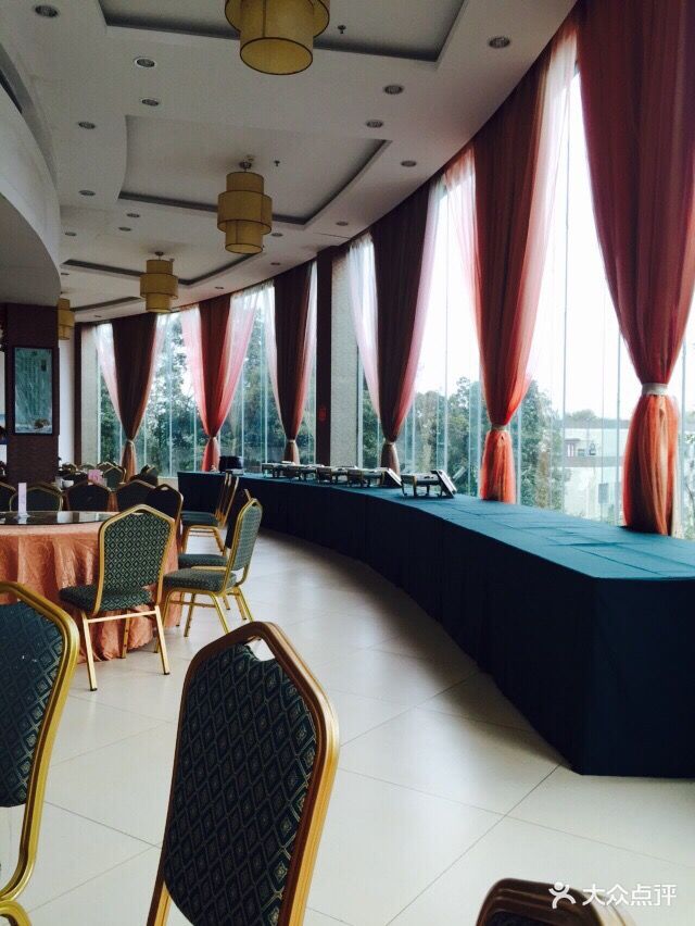 明顶山庄 - 囧荇荇的相册 - 上林县酒店 - 大众点评网