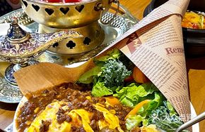 Flower-shaped Omelette Rice Special