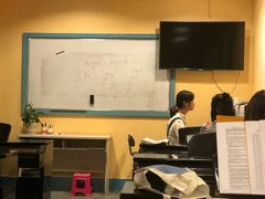 -朗韵钢琴学校(中环金界店)