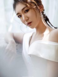 -伯瓷皇后婚纱艺术空间