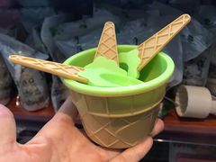 -咖咖熊蛋糕定制·蓝风车动物奶油
