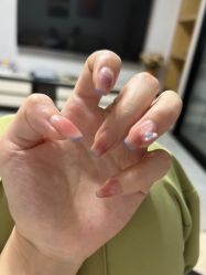 -UGIRL有个美甲