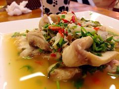 -J Daeng Seafood