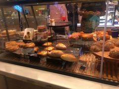 -巴黎贝甜(大宁国际商业广场店)