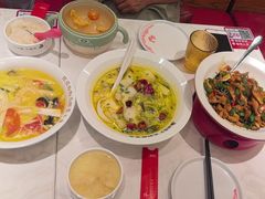 -渝是乎酸菜鱼(龙旗购物中心店)