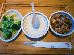 香菇滑鸡饭-72街红烧排骨饭(海珠丽影广场店)