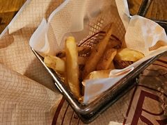 -BOURBON 玻本美式餐厅酒吧(虹桥新天地店)