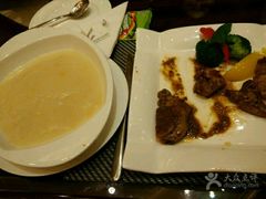 -广州天河希尔顿酒店