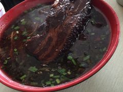 -小龙大肉面馆