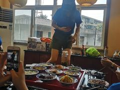 -蓝田九大碗民俗食府(蓝田店)