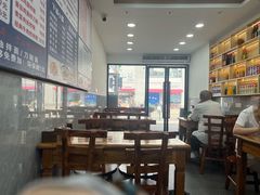 -志权牛肉面(灵山路店)