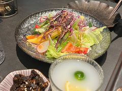 -铭牛烧肉·和牛海鲜自助(高新月牙湖店)