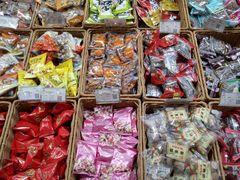 -来伊份(解放路店)