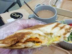 菠萝鸡扒飞碟-UFO
