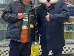 -咻啵翔翔零食基地(万达广场店)
