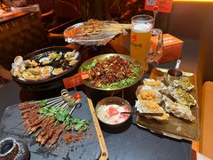 -何师烧烤Pro ·江湖川菜·小龙虾·精酿(太古里旗舰店)