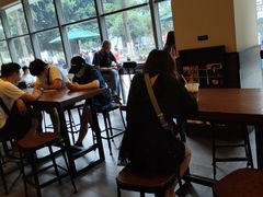 大堂-星巴克(重庆新天泽国际广场店)