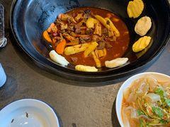 -缘福乡村铁锅炖民宿(八达岭店)