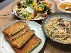 土司-HELLO 27 意面·沙拉·帕尼尼