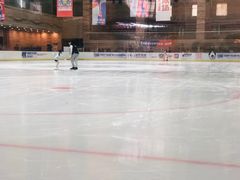 -冠军冰场(环球中心店)