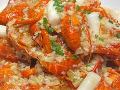 -川流不息·地道川菜·小龙虾(新松江路店)
