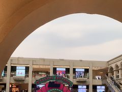 -王府井奥莱临潼小镇(临潼店)